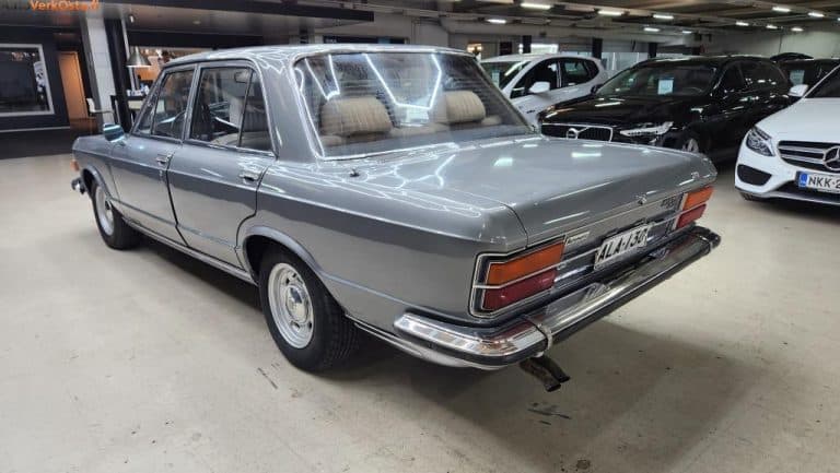 Fiat 130 3200 Sedan Automatic