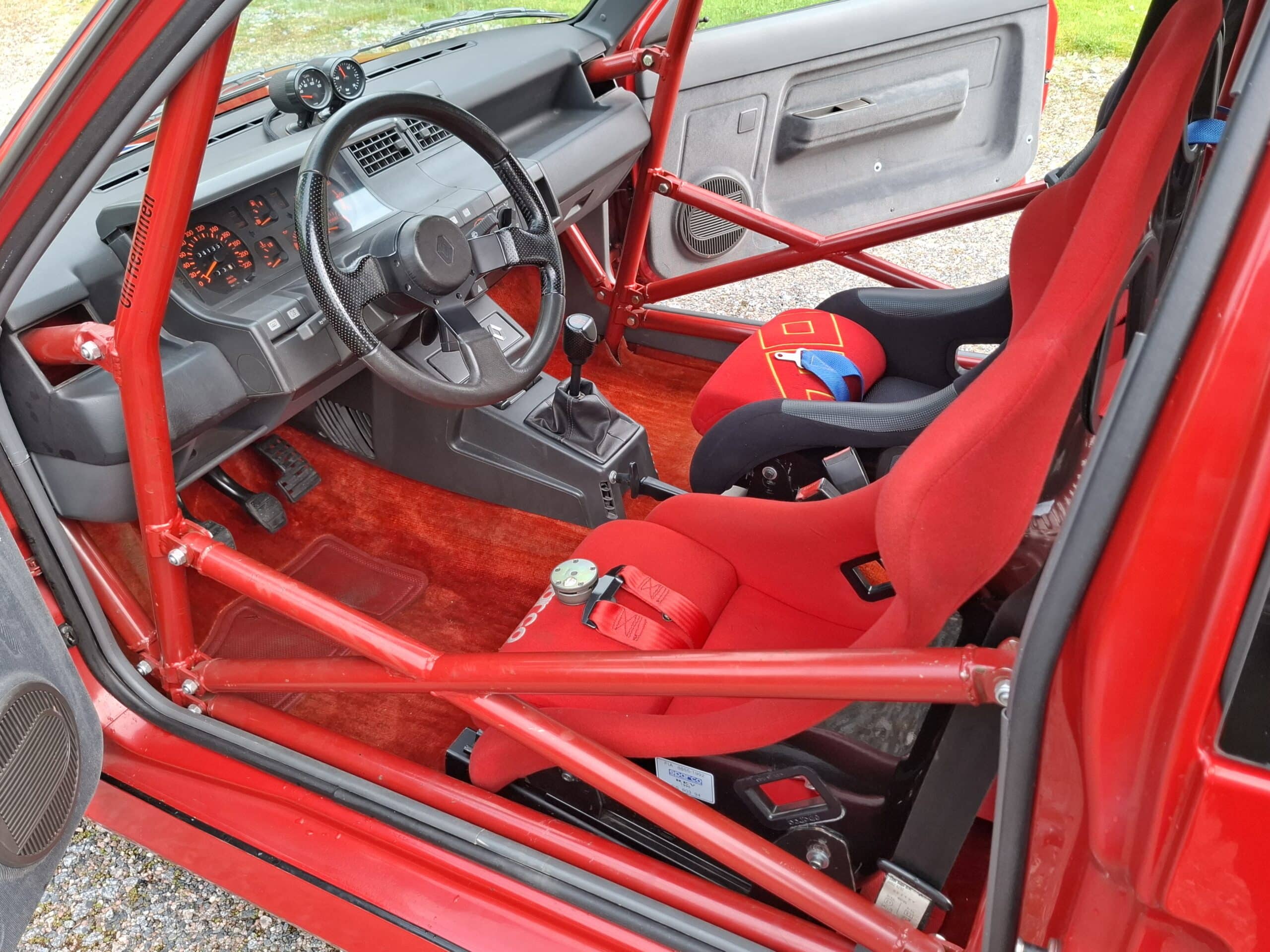 Renault 5 GT Turbo Race Car - Image 5