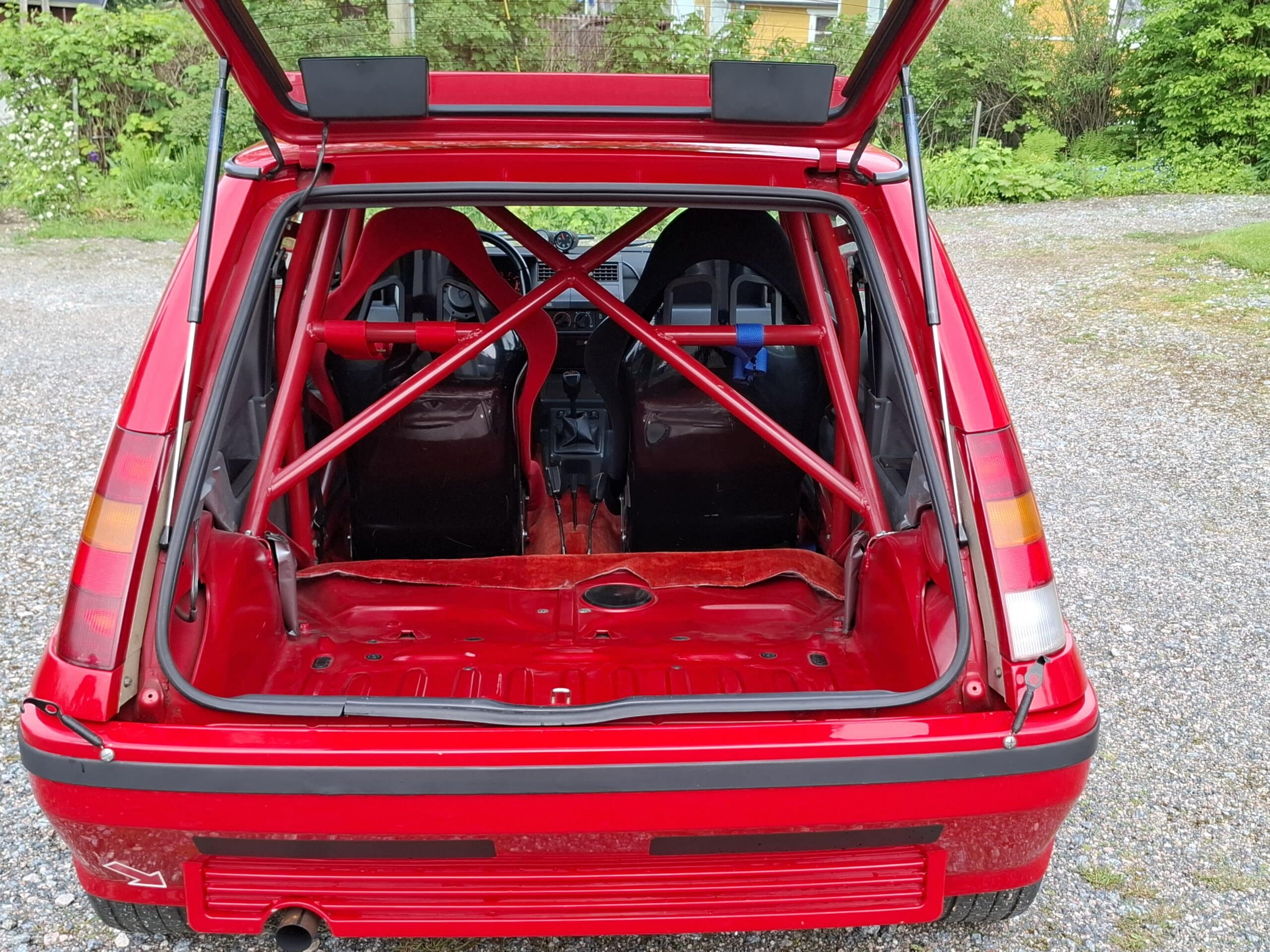 Renault 5 GT Turbo Race Car