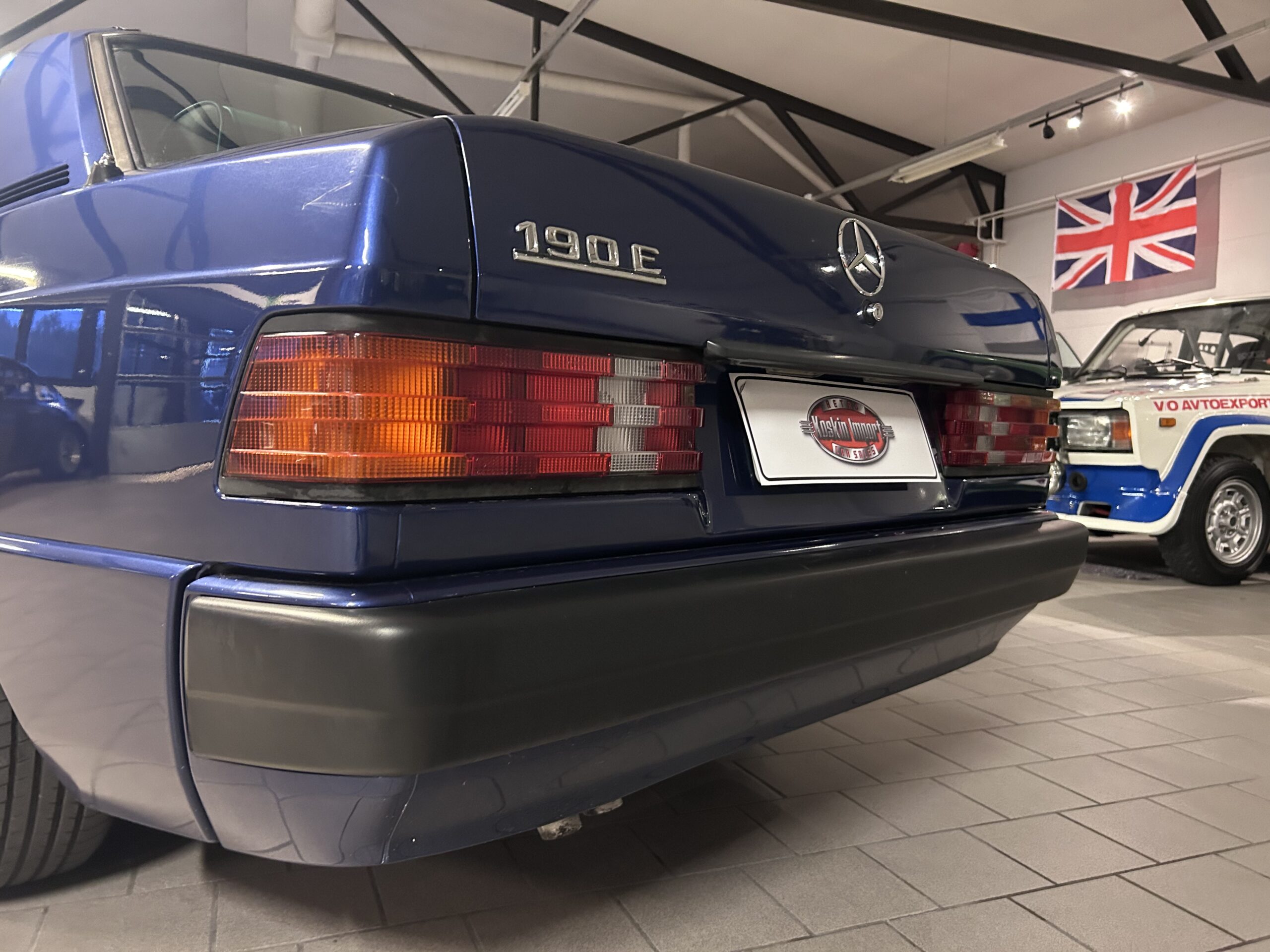 Mercedes-Benz W201 Azzuro