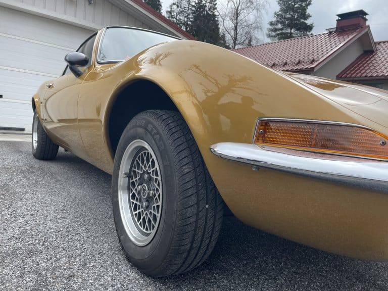 Opel GT 1900