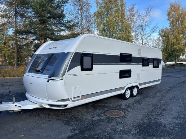 Hobby 720 UKFe Prestige 2023