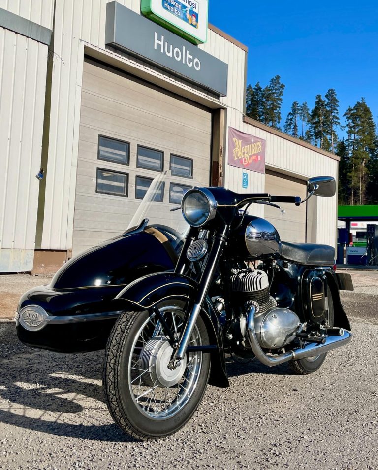 Jawa 360 with Sidecar